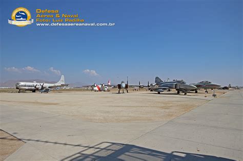 Dan Visitou O March Field Air Museum Na Calif Rnia Parte Defesa