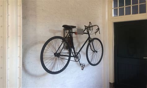 Bikehanger Hang Bike Wall Mount Bikeshelf Wall mount road bikehanger ...