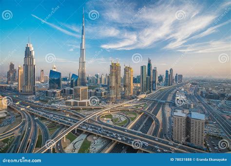 skyline   dubai city  modern skyscrapers  deira  zabeel