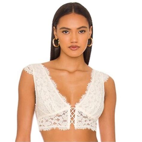 people  cut lace top gem