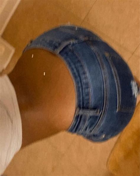 Back Dermals Black Woman Blue Ripped Jeans Bathroom Mat Back Dermal