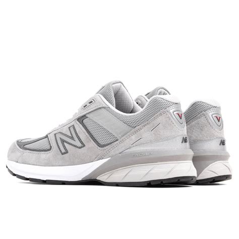 New Balance 990v5 - Grey/Castlerock – Feature