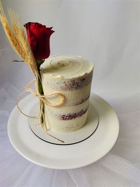 Bolo Red Velvet Semi Naked Cake