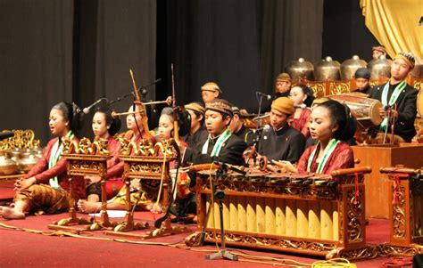 Alat Musik Tradisional Gamelan Jawa Kumpulan Contoh Tembang Macapat