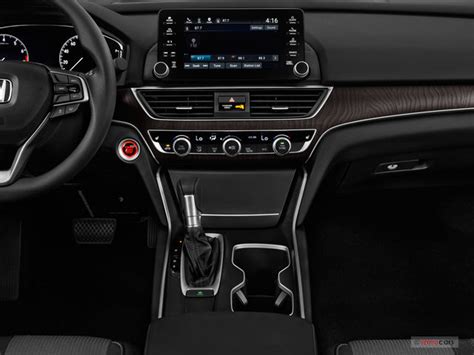 2020 Honda Accord: 69 Interior Photos | U.S. News