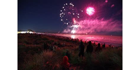 New Brighton Fireworks 2023 Discoverywall Nz