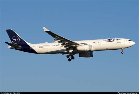 D Aiko Lufthansa Airbus A Photo By Jan Seler Id