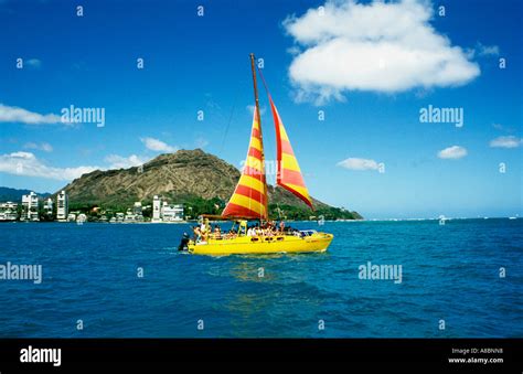 Hawaii Catamaran sailing off Waikiki Stock Photo - Alamy