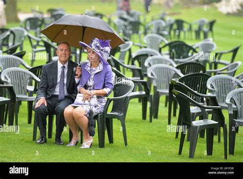 Garden Party at Buckingham Palace Stock Photo - Alamy