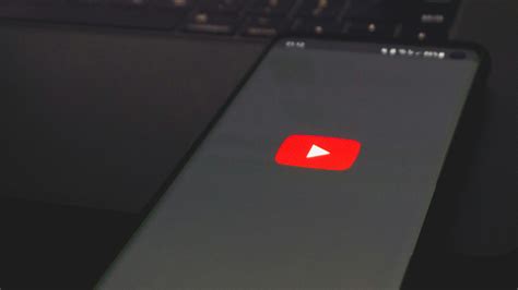 How To Turn On Youtubes Hidden Ambient Mode And Turn It Off