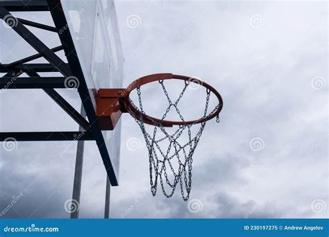 Tablero Trasero De Baloncesto Con Procesamiento De Fotos En Color De