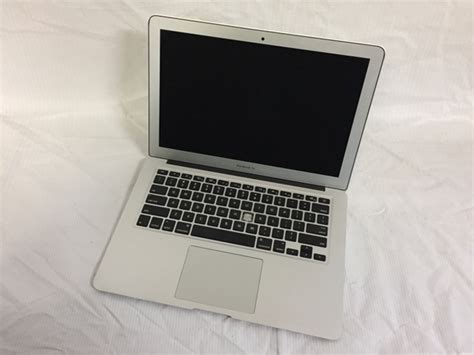 全体的に状態が悪いApple MacBook Air 13インチ 2017 ノート PC i7 5650U 2 20GHz 8 GB