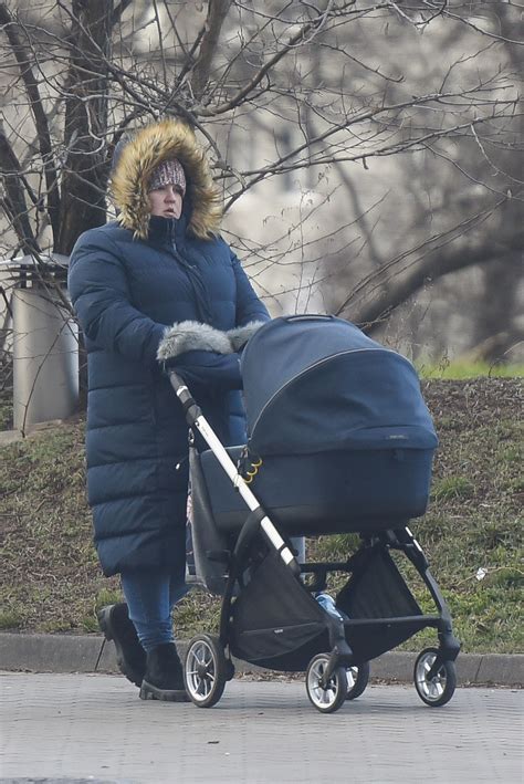 Dominika Gwit na spacerze z dzieckiem i odważne wyznanie na Instagramie