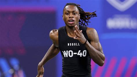 Texas’ Xavier Worthy breaks 40-yard dash record at NFL Combine - Total News