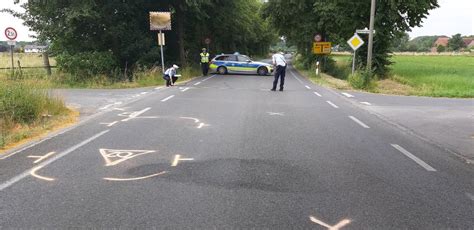 Braamer Straße Bimbergsheide in Hamm Kreuzung nach Unfall am Freitag