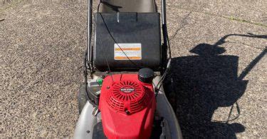 Honda HRR216VLA Walk Behind Gas Lawn Mower for Sale - RonMowers