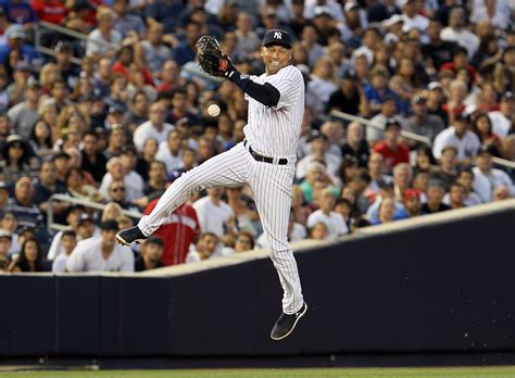 Remembering The Best Throws Of Derek Jeters Career Pinstripe Alley