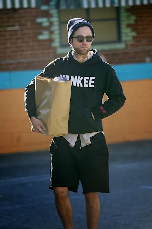 Robert Pattinson Life New Hq Untagged Pictures Of Rob Grocery Shopping