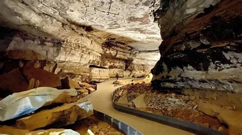 Mammoth Cave Reopens 1 Self-guided Tour | WKMS