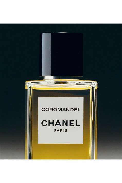 Chanel LES EXCLUSİFS DE CHANEL COROMANDEL KIYAFETLERİNİZDEN ÇIKMAYAN