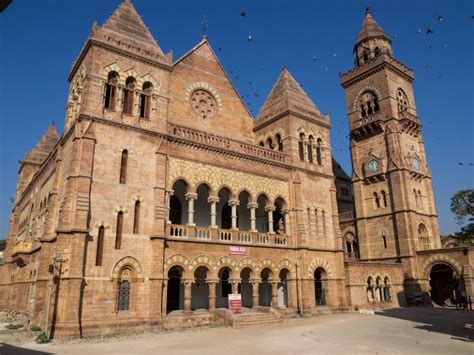 Visit Travel Guide Of Prag Mahal In Bhuj