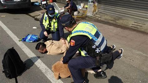 我還沒上車！ 搶匪遭丟包 大園警防搶演練超逼真 社會 中時