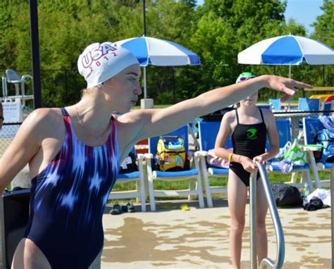 Hot Sexy Kate Ziegler Bikini Pics