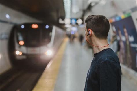 16 Train Commuting Essentials Every Commuter Needs in 2023