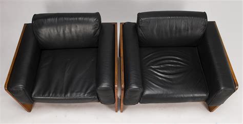 Tobia Scarpa A Pair Of S S Bastiano Leather Upholstered Lounge