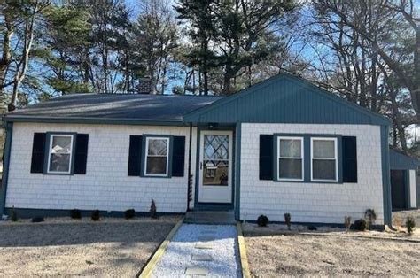 27 Cedar Ln Halifax Ma 02338 Mls 73206453 Redfin