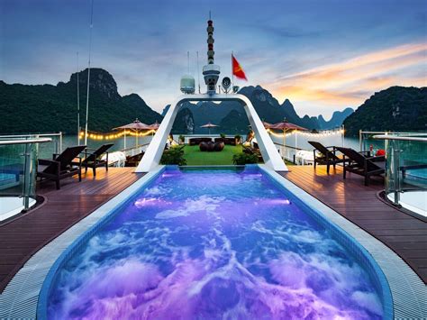 Dora Cruise Halong Bay: Reviews, Itinerary and Prices