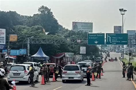 Lalu Lintas Puncak Bogor Ramai Lancar Polisi Sebut Ada Titik Kepadatan