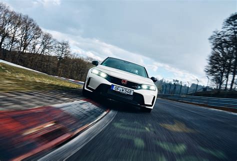 Honda Civic Type R Kembali Pegang Takhta FWD di Nürburgring