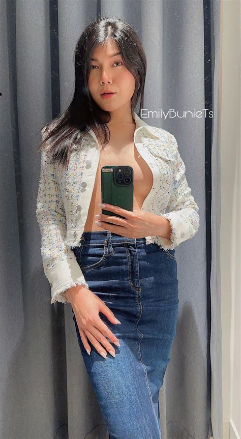 Could I trap you with this sexy look? : r/Asiantraps