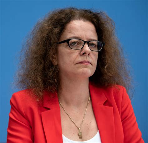 Gr Ne Transformation Ezb Direktorin Isabel Schnabel Gibt Zu Dass