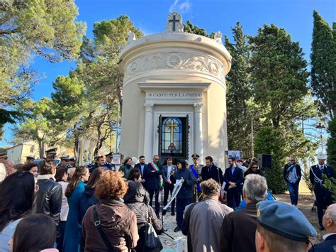 Monteciccardo Restaurato Il Monumento A Caduti Cronache Marche