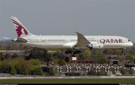 A Bhf Qatar Airways Boeing Dreamliner Photo By Piotr Persona