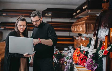 Reconversion Professionnelle Embaumeur Quel M Tier Choisir