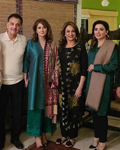 Bushra Ansari Flaunting Her Sisters Brand Outfits Reviewitpk