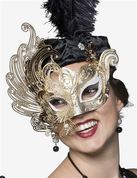 Macram Columbine Venetian Mask For Sale