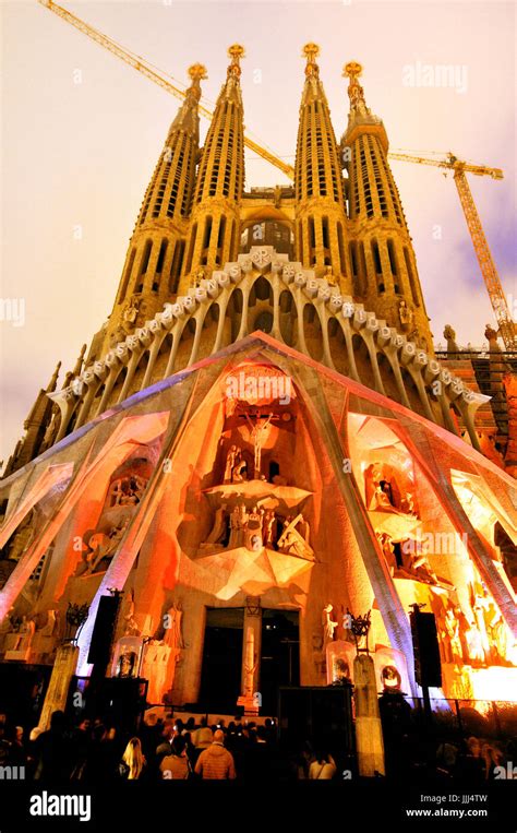 Basílica i Templo Expiatori de la Sagrada Familia la Basílica y el