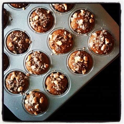 Mini Coffee Cupcakes With Walnut Crumble Coffee Cupcakes Food