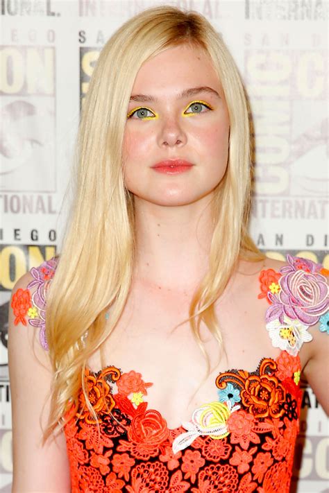 Elle Fanning Makeup