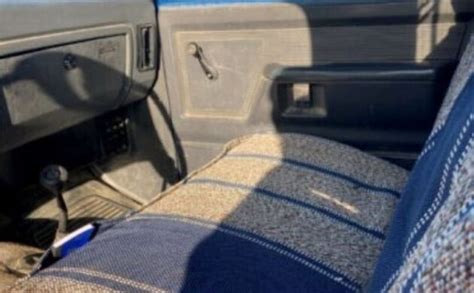 Rebuilt Farm Truck 1990 Dodge D250 4x4 Barn Finds