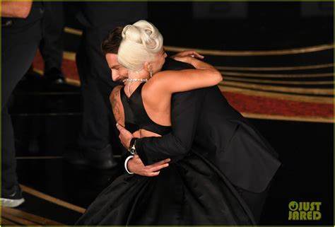 Lady Gaga Bradley Cooper S Oscars 2019 Performance Of Shallow