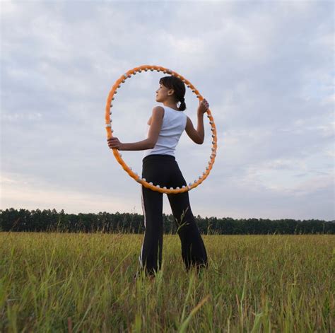 9 Hula Hoop Workouts From 3 To 30 Minutes Long