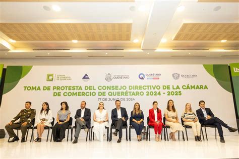 Toma protesta Lorena Muñoz como presidenta de la cámara de comercio