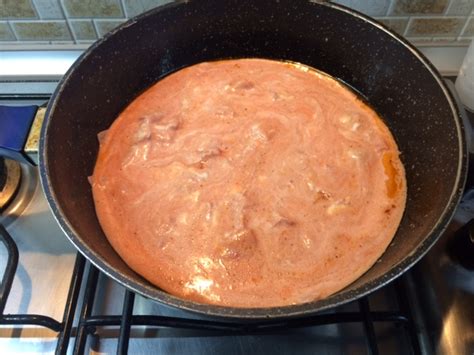 Penne Panna E Pomodoro