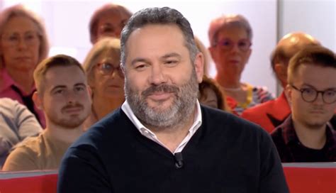 Vidéo Bruce Toussaint dans Vivement dimanche sur France 3 Purepeople