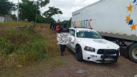 Rescatan A 100 Migrantes Hacinados En Tráiler Abandonado En La Costera